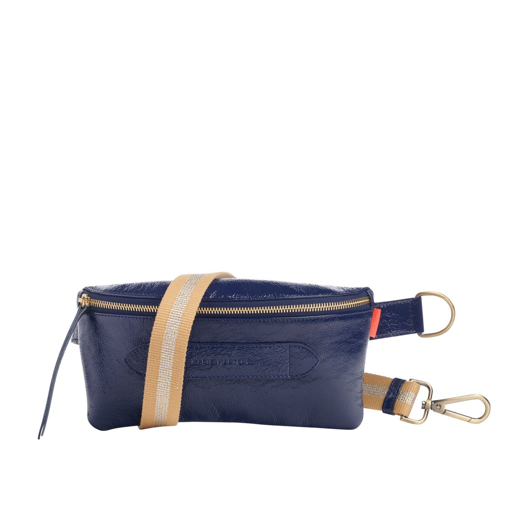 Coachella - Sac ceinture Beltbag Marie Martens Bleu marine en cuir vernis froissé - Zip bleu 